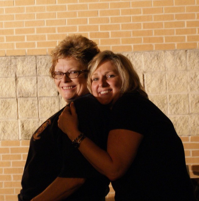 Tammy and Donna showin' some love!