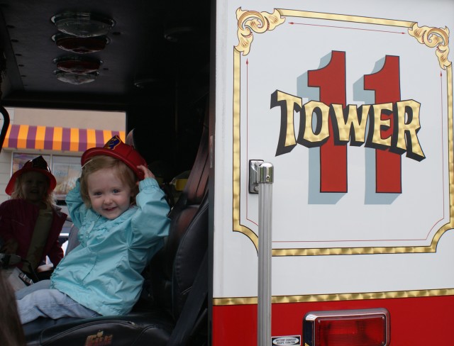 Future firefighter at 31 cent scoop day at Baskin Robbins - April 2009
